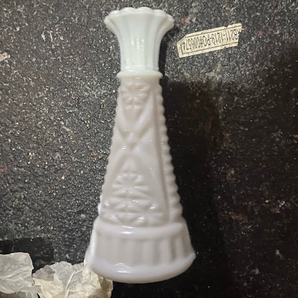 Small nic nac